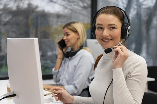 IT-Support & Technische Dienste service - Umfassender technischer Support für Privatpersonen und Unternehmen, von der Computereinrichtung bis hin zu Fehlerbehebung und Wartung.